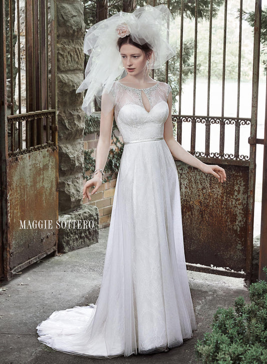 Cambridge - Romantic, Lightweight Lace, Bridal Gown, Size 6